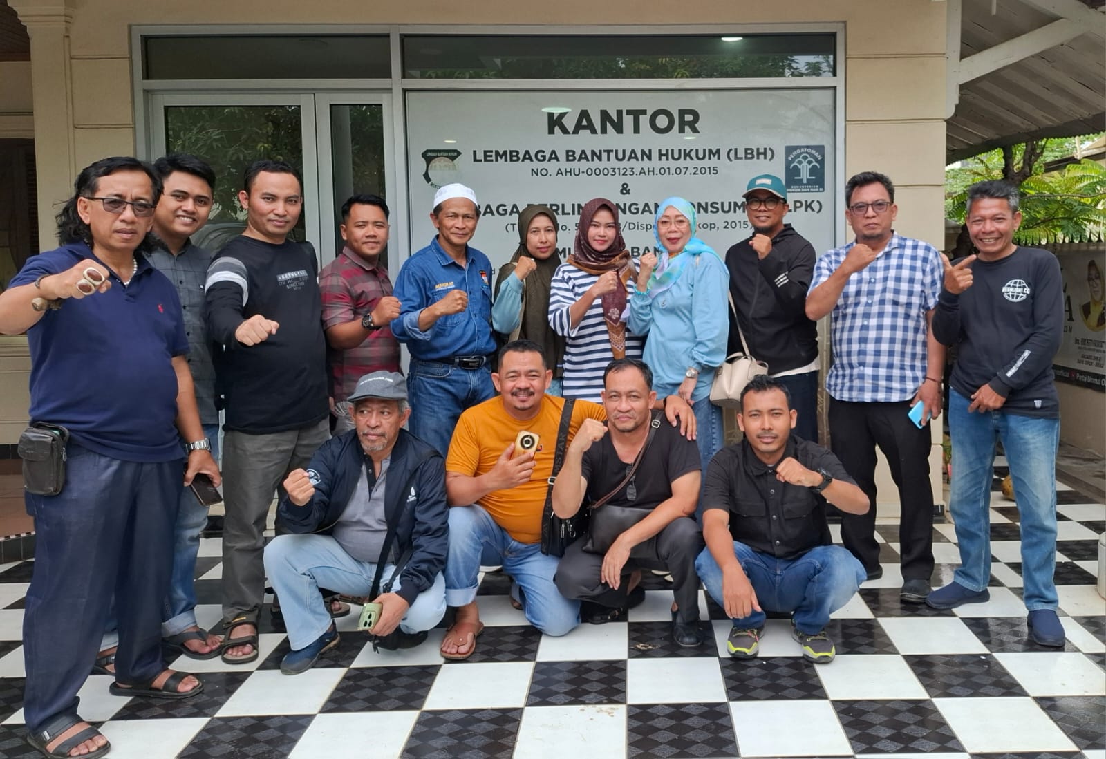 Peserta Rakornas LBH Mustika Bangsa dari berbagai provinsi (foto: Nur/Possore.id)
