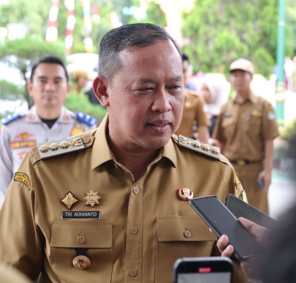 Wali Kota Bekasi Tri Adhianto (foto : Humas/Nur/Possore.id)
